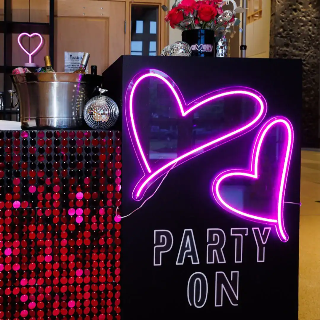 perfect dc holiday party_1